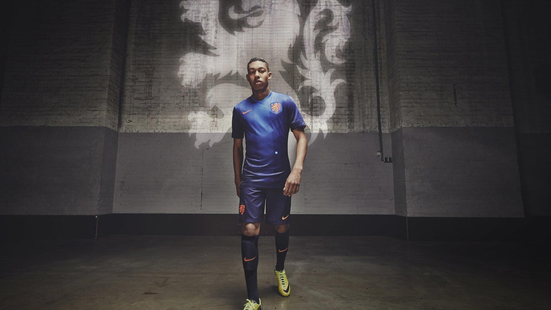 遭小因扎吉弃用，31岁坎塞洛以400万欧元租借回归巴萨